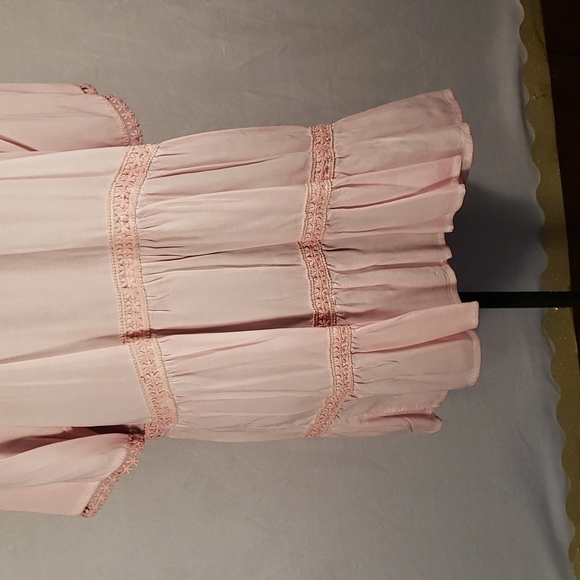 Pink top - Picture 3 of 3